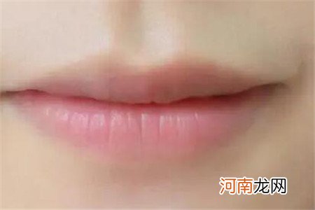 嘴唇发白是什么原因，或是疾病产生