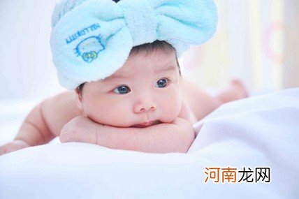 第1个月宝宝生长发育指标_健康护理