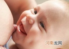 母乳喂养胸一大一小怎么办