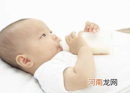 9个月宝宝吃奶量