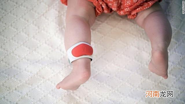 婴儿脚环帮助监测宝宝健康