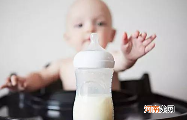 夏天，宝宝不好好吃奶怎么办？家长做好这几点，不怕宝宝厌奶