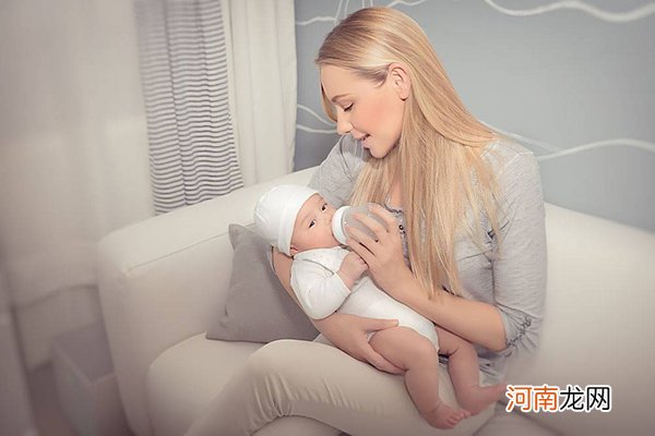 母乳转奶粉的窍门 别硬来正确过渡方法在这里