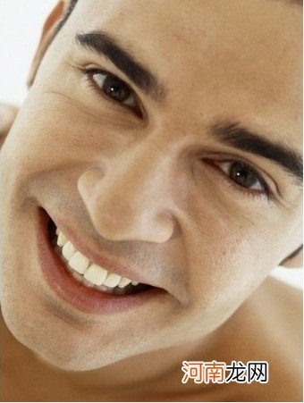 男性牙病也可能引起不育症