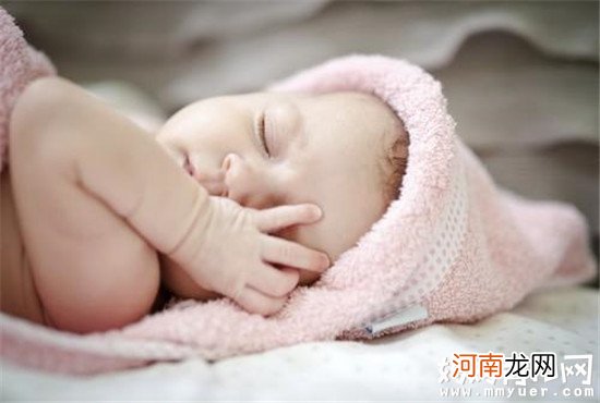 宝宝在空调房怎么穿衣服的窍门 3种穿法让宝宝远离空调病