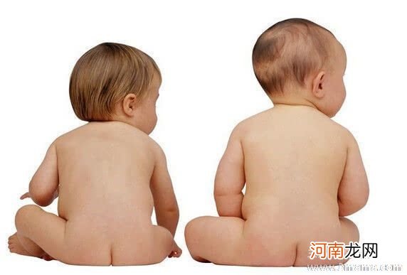 孕晚期宝宝屁股在右边