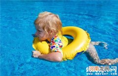宝宝多久游一次泳合适你造吗 宝宝游泳的注意事项请牢记