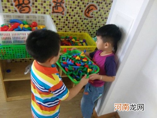 孩子多大才会自己整理玩具