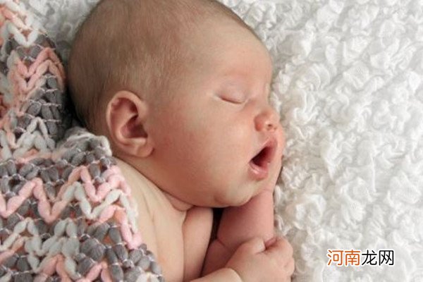 母乳性黄疸的三大特征 母乳性黄疸不退怎么办