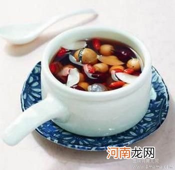 儿童营养食谱：栗子茯苓枣粥