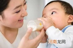 新生儿喝奶粉一天几次最合适