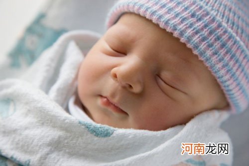 新生儿睡眠时间 新生儿睡眠时间多长合适?