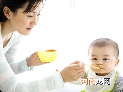什么时候给宝宝添加辅食 可以开始喂辅食的3个信号