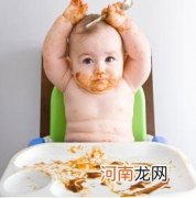 四个月的宝宝如何添加辅食 四个月宝宝添加辅食