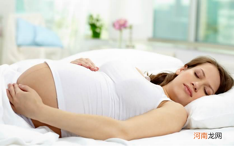 怀孕腹痛的防治 只有适当休息或服用少量镇静剂