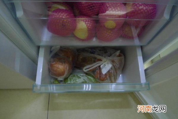 被冻伤的青菜还能食用吗 冰箱里的青菜被冻伤还能吃吗