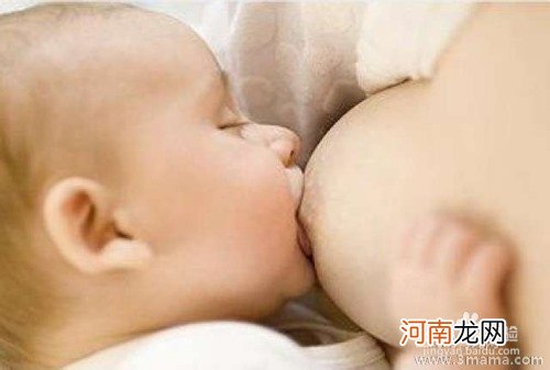 可以让宝宝吃着母乳睡觉吗