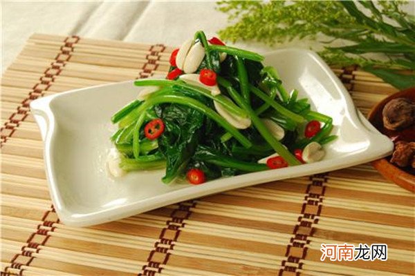 吃完菠菜千万别碰5种食物 不仅没营养还有毒