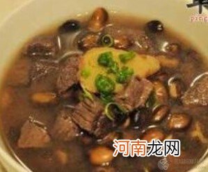 孕妇安胎食谱：黑豆黄芪煎汤