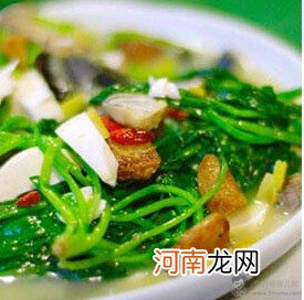 孕妇补叶酸食谱：菠菜鸡煲