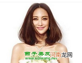 女生文艺范直发发型 清爽漂亮的女生直发型