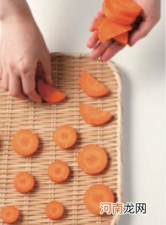 家中囤积蔬菜之晒胡萝卜干的做法 胡萝卜干的晒制方法