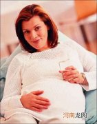 腹中胎儿为何停止发育