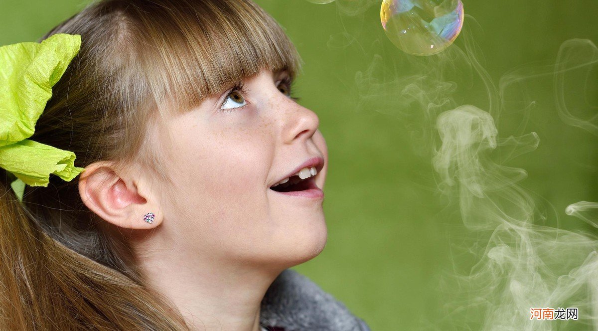 家里有人吸烟，对孩子的健康影响到底有多大？