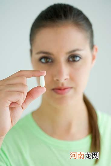 40岁以上女人不宜多吃避孕药