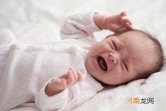 婴儿睡觉不踏实哭闹的真相 与这两大因素息息相关