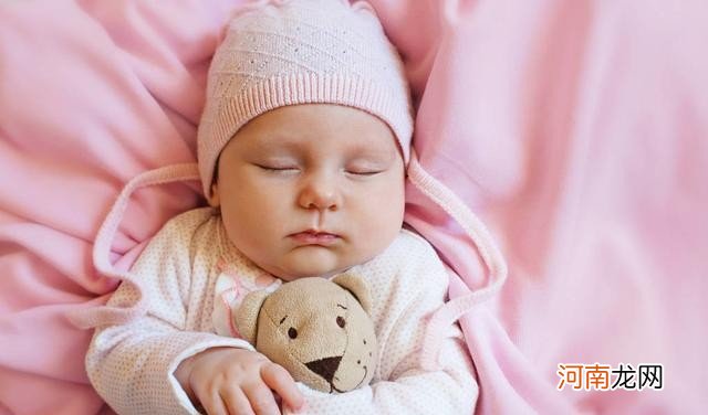 宝宝睡觉特别不踏实 新生儿睡觉不踏实是什么原因