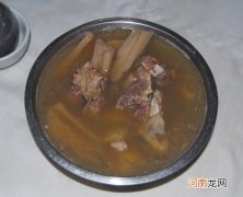 孕晚期美味汤：牛骨汤