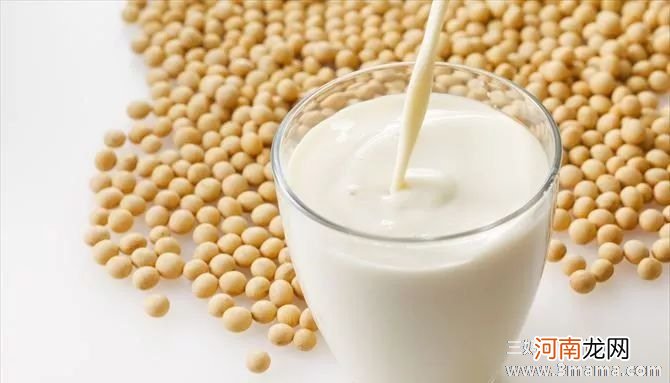孕期补钙选择牛奶还是豆浆