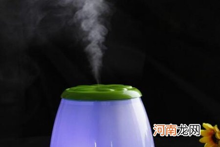 加湿器加什么水最好？开着加湿器睡觉有好处不