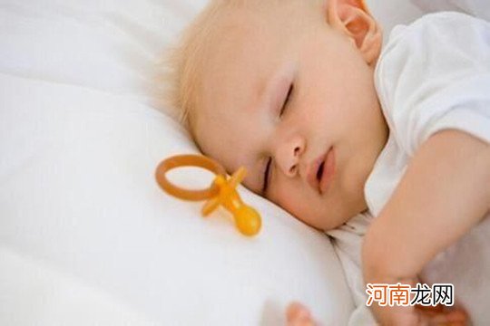 宝宝睡觉总是翻来覆去是什么原因