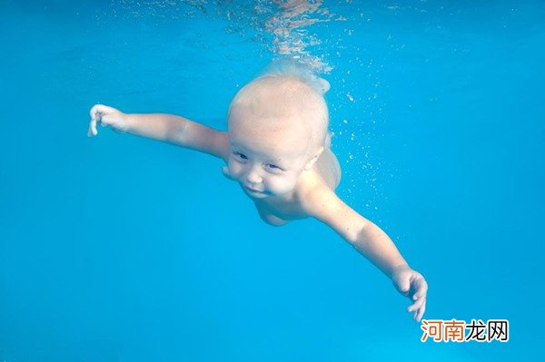 孩子几岁学游泳最合适？注意一定要把握时机！