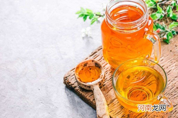 宝宝发烧可以喝蜂蜜吗 孩子喝蜂蜜水小心中毒哦