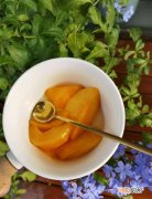 黄桃罐头怎么做的呢 自制黄桃罐头的方法