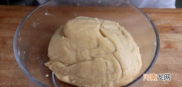 家常月饼的制作过程 做月饼的方法和步骤