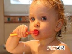 让宝宝吃出漂亮牙齿的8种食物