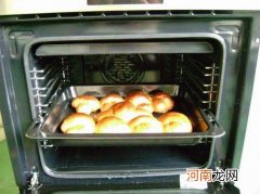 烘烤面包的温度与时间参考表 面包要烤多少度多少分钟