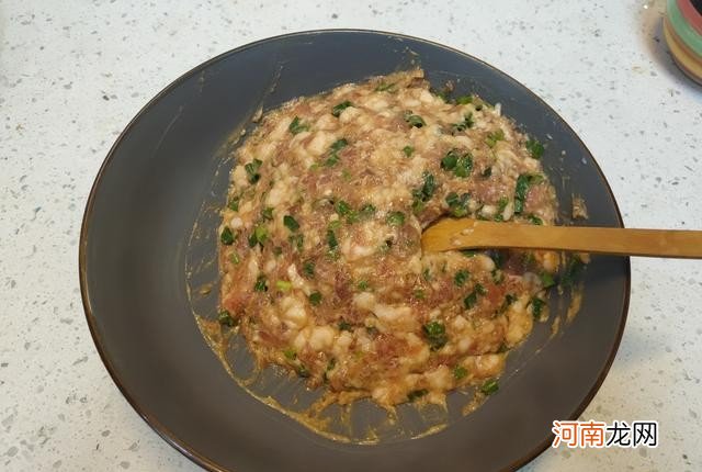 馄饨汤怎么做才好吃 馄饨汤的做法窍门