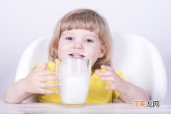 什么牛奶有助于长高 这些白色血液对孩子长高很重要