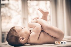 婴儿晒太阳的正确方法 这样才能促进宝宝钙吸收