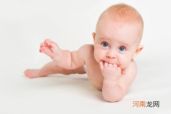 宝宝脸上长白斑是缺锌吗 这些因素父母一个也不能忽视