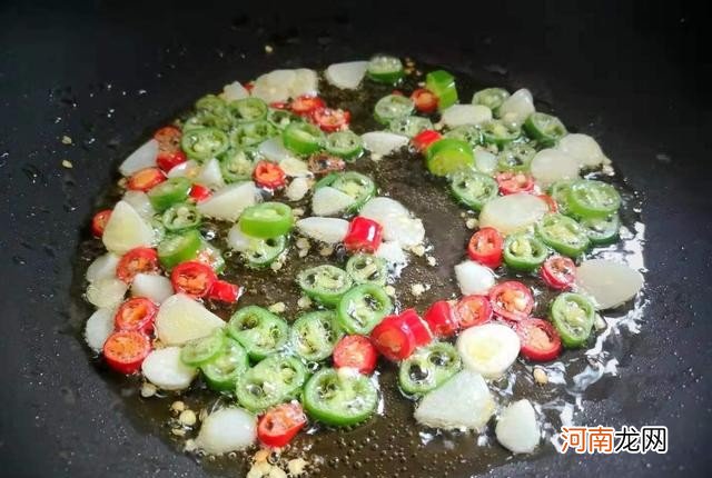 家常炒南瓜怎么做好吃 炒南瓜最简单的做法