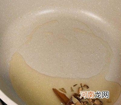 虎皮鸡爪家常制作方法 虎皮鸡爪的做法教程