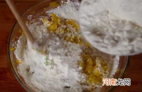 南瓜饼用普通面粉做法 普通面粉做南瓜饼的做法