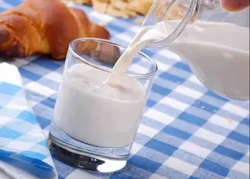 牛奶最佳的饮用时间 什么时间喝牛奶最好