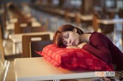 三步提高自己的睡眠质量 怎样提高睡眠质量的方法